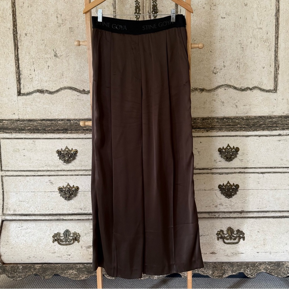 STINE GOYA Chocolate Brown full trousers.